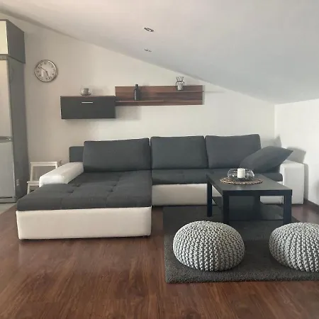 Apartment Acapella *