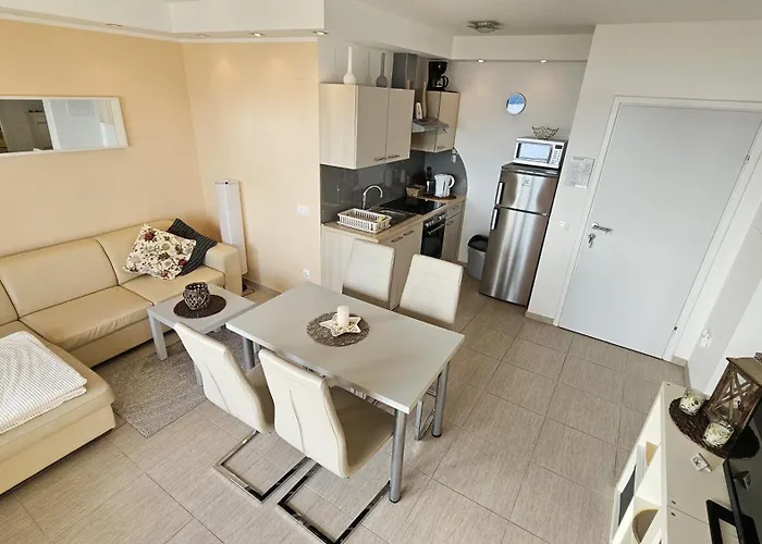 Acapella شقة تْسْغيكفانِتْسا