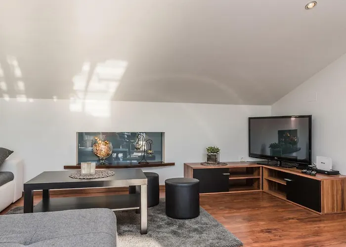 Acapella تْسْغيكفانِتْسا