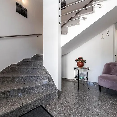 Acapella Apartment